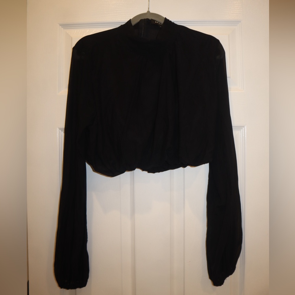 Beulah Style Size L High-neck, Sheer Sleeve, Cropped Black Top